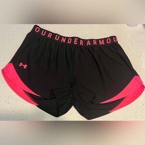 Under Amour Heat Gear loose Fit Running athleisure Shorts with (2) Pockets